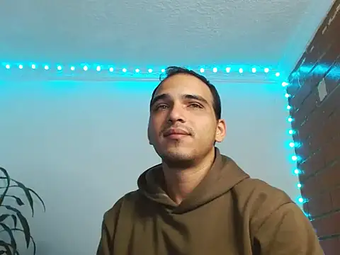 Maax3023 online show from October 2025 01:12:02 PM