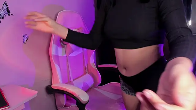 AmeliaR online show from November 2025 11:48:01 PM