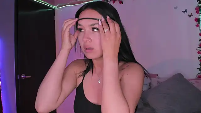 AmeliaR online show from November 2025 08:20:01 PM