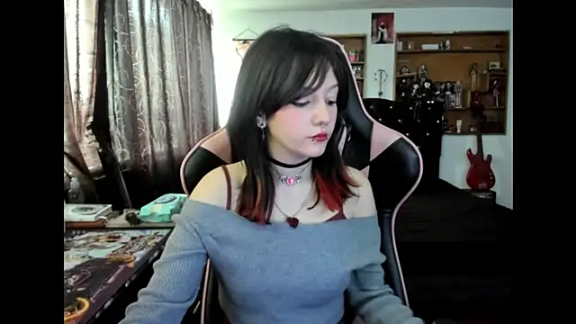 Snapshot of Maki_Zein_ chatting on November 2025 05:24:01 PM Maki Zein online show from November 2025 05:24:01 PM