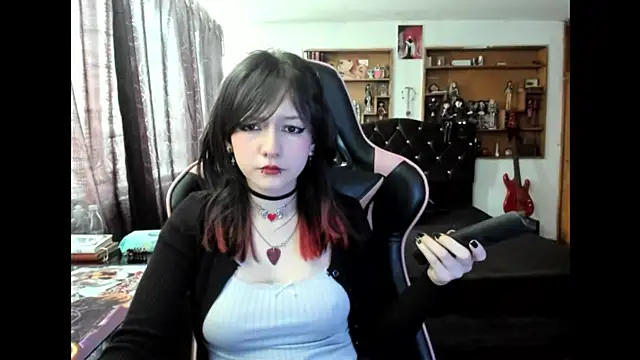 Snapshot of Maki_Zein_ chatting on November 2025 05:44:02 PM Maki Zein online show from November 2025 05:44:02 PM