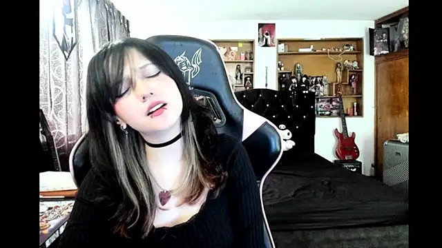 Snapshot of Maki_Zein_ chatting on February 2026 07:51:02 PM Maki Zein online show from February 2026 07:51:02 PM