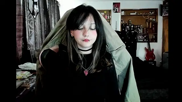 Snapshot of Maki_Zein_ chatting on February 2026 08:23:02 PM Maki Zein online show from February 2026 08:23:02 PM