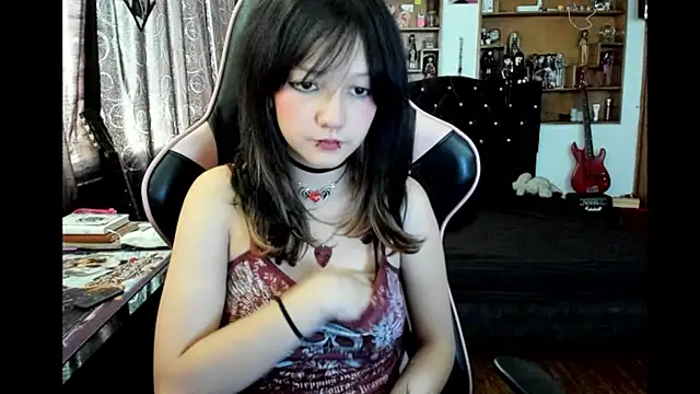 Snapshot of Maki_Zein_ chatting on February 2026 09:44:02 PM Maki Zein online show from February 2026 09:44:02 PM