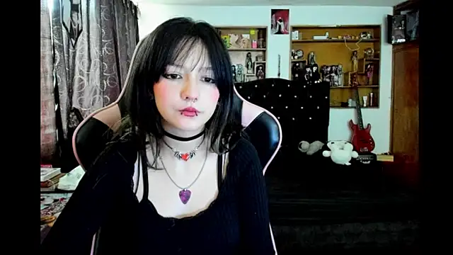 Snapshot of Maki_Zein_ chatting on February 2026 09:59:02 PM Maki Zein online show from February 2026 09:59:02 PM