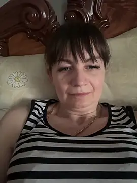 Butterfly8385 online show from May 2026 03:40:02 PM