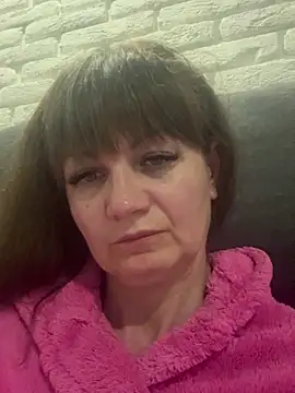 Butterfly8385 online show from May 2026 07:43:02 PM
