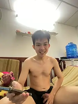 Snapshot of azn_typhoon00 chatting on October 2025 05:26:02 AM azn typhoon00 online show from October 2025 05:26:02 AM