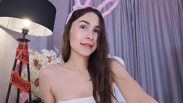 LionKierra online show from November 2025 04:14:01 AM