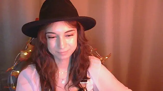 Snapshot of VeraLush chatting on November 2025 01:54:02 PM VeraLush online show from November 2025 01:54:02 PM