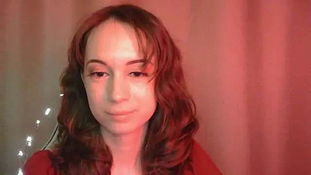 Snapshot of VeraLush chatting on November 2025 01:28:02 PM VeraLush online show from November 2025 01:28:02 PM