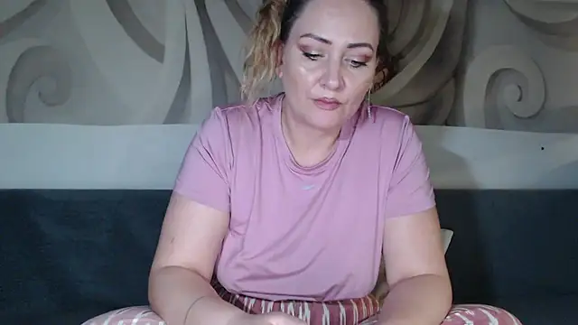 88  callmemadam  88 online show from July 2026 07:39:01 PM
