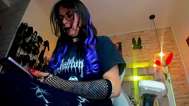 Evangelinejoness  online show from April 2026 11:43:01 AM