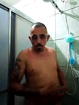 MORENORC79 online show from April 2026 12:42:02 AM