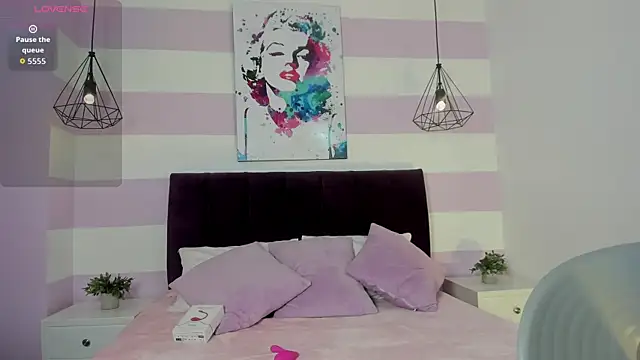 paulacastilla online show from November 2025 03:19:01 AM