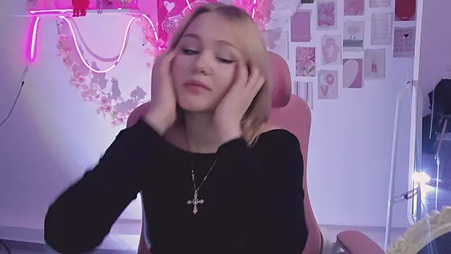 SweetCutie19 online show from November 2025 12:54:01 AM