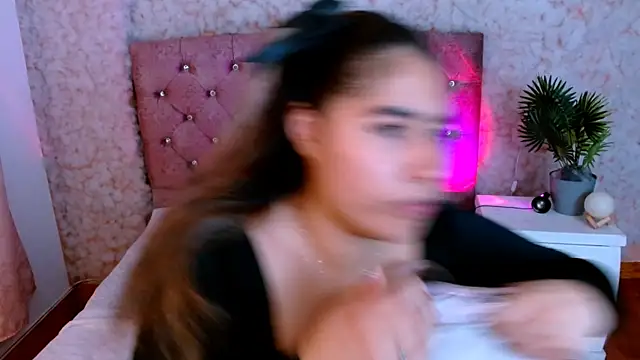 sofiazaf5 online show from February 2026 12:34:02 PM