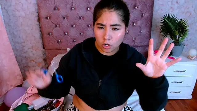 sofiazaf5 online show from February 2026 12:46:01 PM