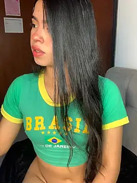 LunaMoore Pink online show from March 2026 12:41:01 PM