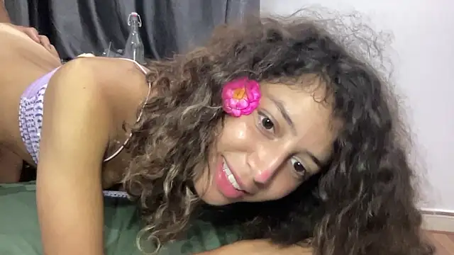 Snapshot of absoluthorrorfield chatting on February 2026 04:17:01 AM absoluthorrorfield online show from February 2026 04:17:01 AM