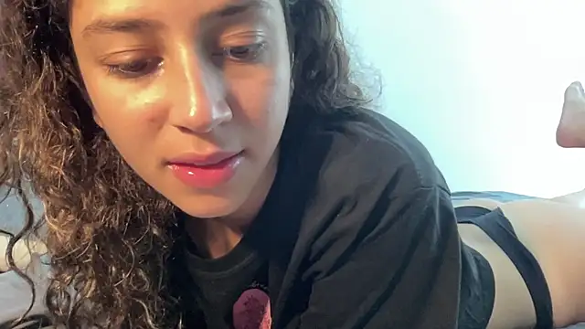 Snapshot of absoluthorrorfield chatting on February 2026 01:56:02 AM absoluthorrorfield online show from February 2026 01:56:02 AM