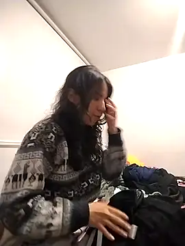 HollyPeach online show from February 2026 10:29:01 PM