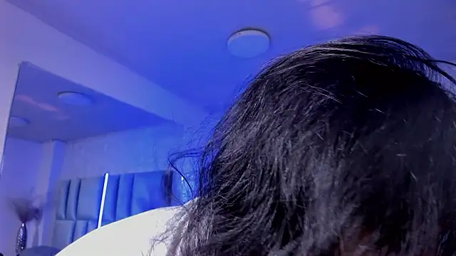 HollyPeach online show from March 2026 07:51:02 PM