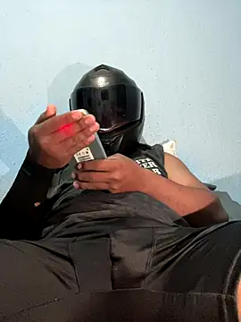 Axel74088 online show from October 2025 12:07:02 PM