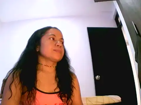 chiarafus0 online show from November 2025 07:05:01 PM