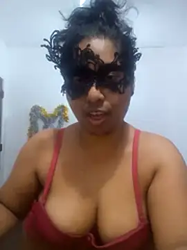 Snapshot of Expose_Queen chatting on May 2026 05:53:01 PM Expose Queen online show from May 2026 05:53:01 PM