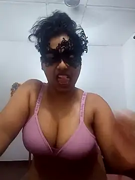 Expose Queen online show from July 2026 05:37:02 PM