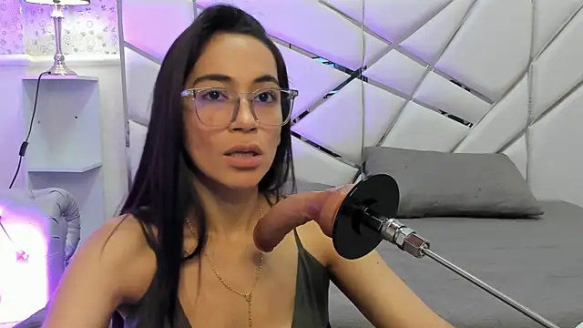 GabbiePrice online show from May 2026 02:36:02 PM