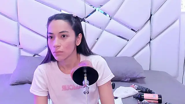 GabbiePrice online show from May 2026 12:11:02 PM