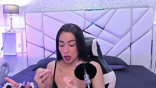 GabbiePrice online show from May 2026 12:31:02 PM