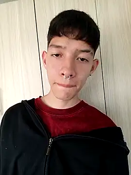 heyy noah11 online show from October 2025 09:22:01 PM