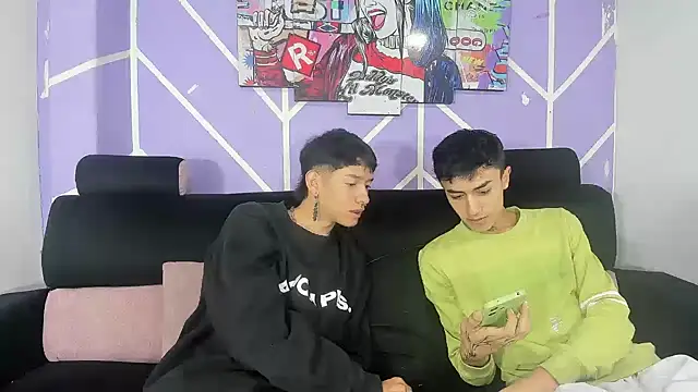 Snapshot of heyy_noah11 chatting on April 2026 01:19:01 PM heyy noah11 online show from April 2026 01:19:01 PM
