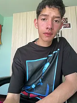 heyy noah11 online show from July 2026 08:01:02 PM