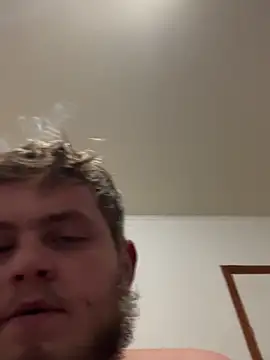 grosskeuA online show from October 2025 09:02:01 PM