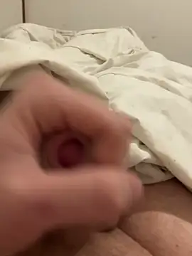 grosskeuA online show from November 2025 06:29:01 PM