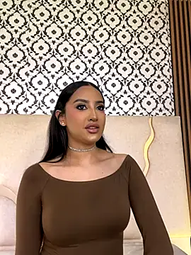 BEELLA TAY1 online show from November 2025 04:19:01 PM