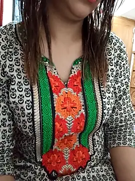 Tanha18 online show from May 2026 04:04:02 PM