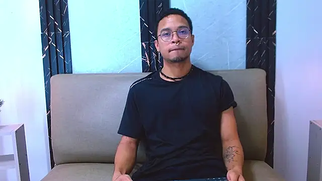 Snapshot of Jayden_Morris chatting on December 2025 11:49:02 AM Jayden Morris online show from December 2025 11:49:02 AM