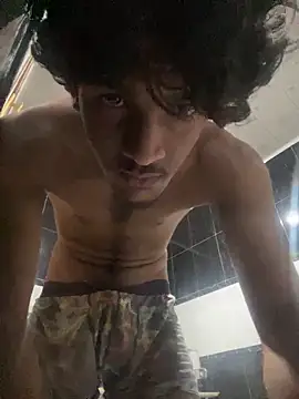 Snapshot of chikorkomdz chatting on October 2025 08:51:02 PM chikorkomdz online show from October 2025 08:51:02 PM