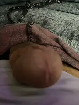 Snapshot of chikorkomdz chatting on October 2025 08:37:01 AM chikorkomdz online show from October 2025 08:37:01 AM