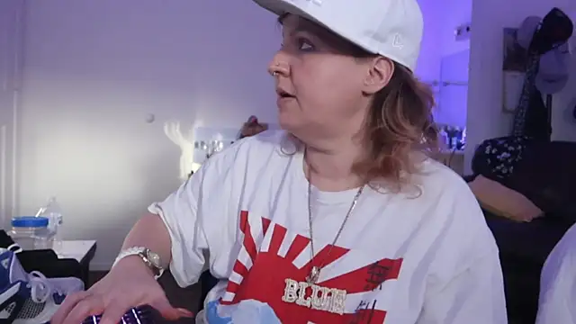 BellaBlueBBW online show from February 2025 03:09:02 PM