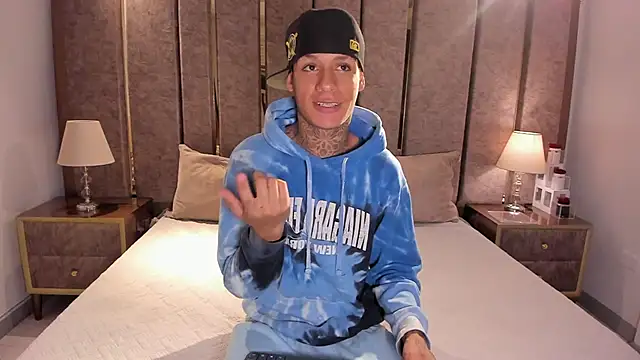 GaelCarter online show from October 2025 03:47:02 AM