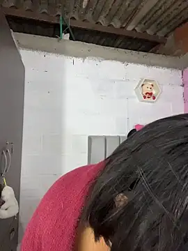 Snapshot of AlyssaRay chatting on February 2026 10:38:01 AM AlyssaRay online show from February 2026 10:38:01 AM