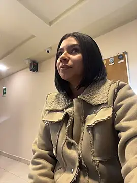 Snapshot of AlyssaRay chatting on March 2026 12:00:01 PM AlyssaRay online show from March 2026 12:00:01 PM