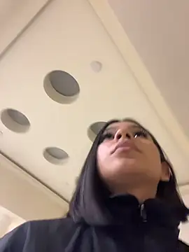 Snapshot of AlyssaRay chatting on March 2026 11:43:02 AM AlyssaRay online show from March 2026 11:43:02 AM