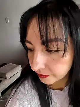 Snapshot of kitten25-hott chatting on October 2025 06:41:02 PM kitten25-hott online show from October 2025 06:41:02 PM